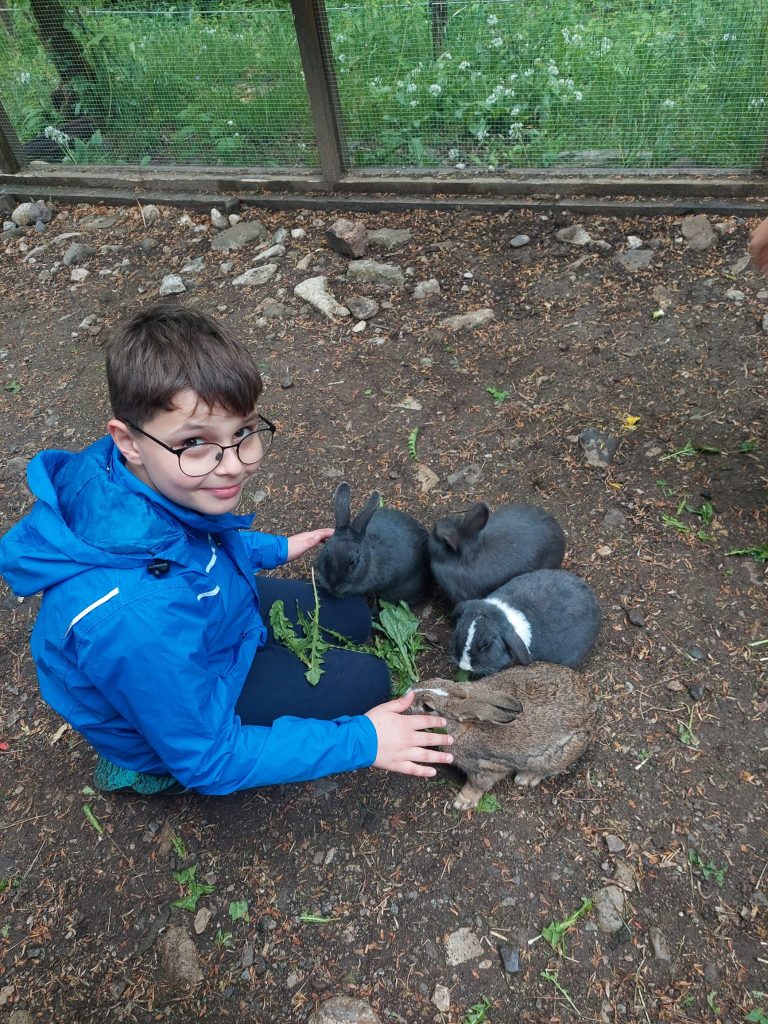 Questa immagine ha l'attributo alt vuoto; il nome del file è PHOTO-2026-04-28-21-45-07-768x1024.jpg